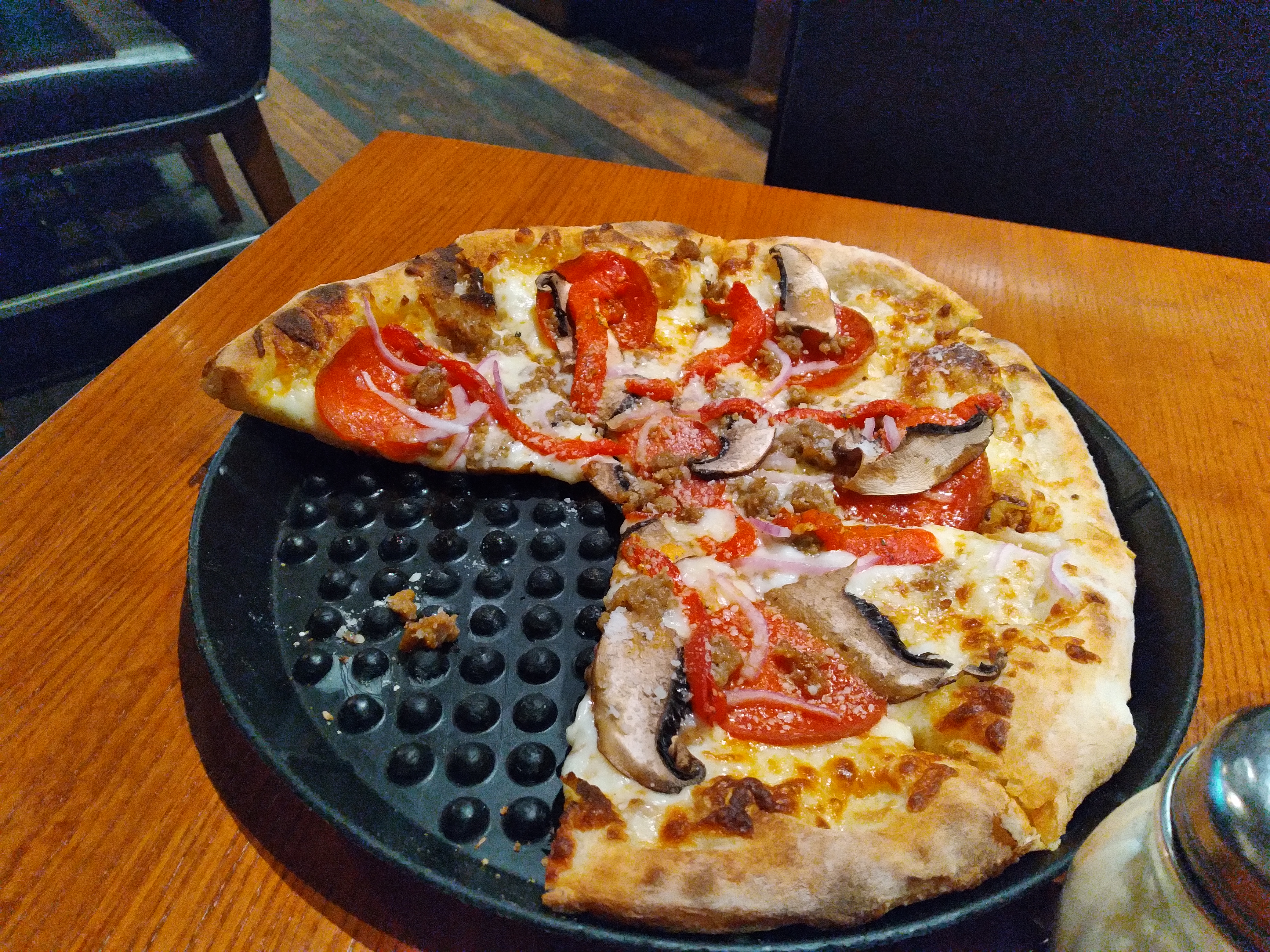 Marioochi’s Pizzeria On The Square